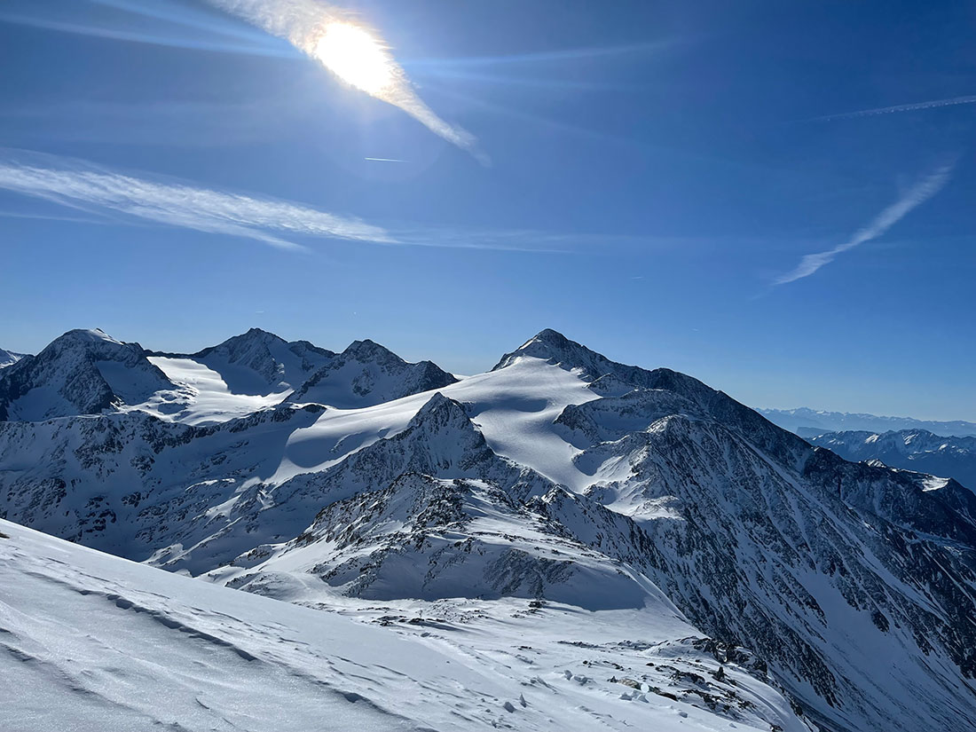 Winterliche Gipfel in Tirol rund um Innsbruck